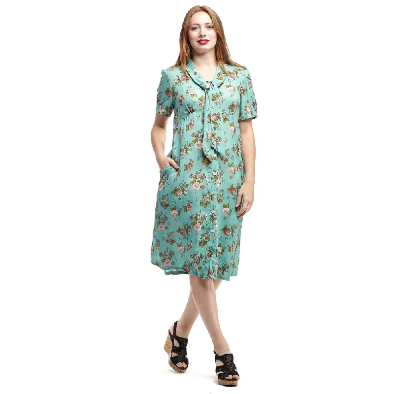 Your Next Fashion Find Is On Sale La Cera Women's Blue Rayon Short-sleeve Tie-neck Button-front Dress Your Next Fashion Find Is On Sale La Cera Women's Blue Rayon Short-sleeve Tie-neck Button-front Dress
